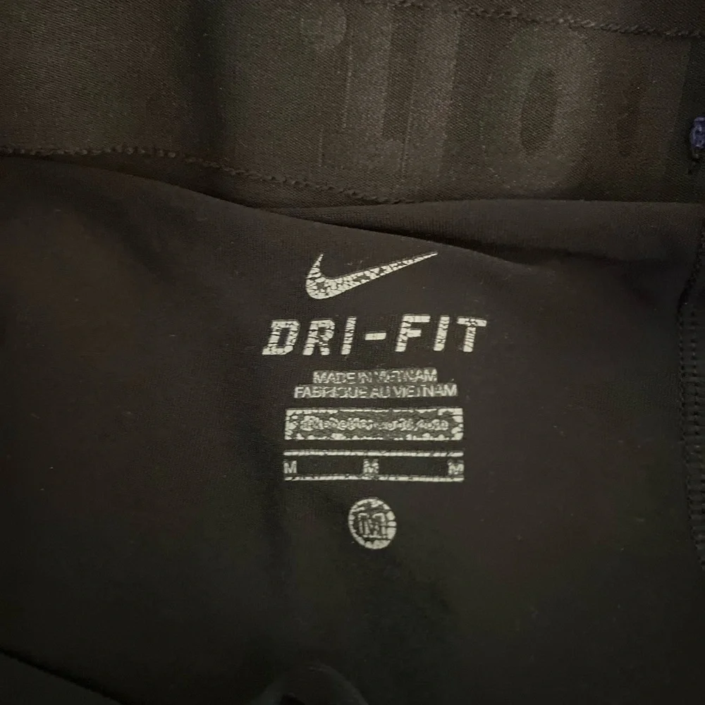Nike Women's Blue Running Shorts women’s medium - Picture 4 of 5